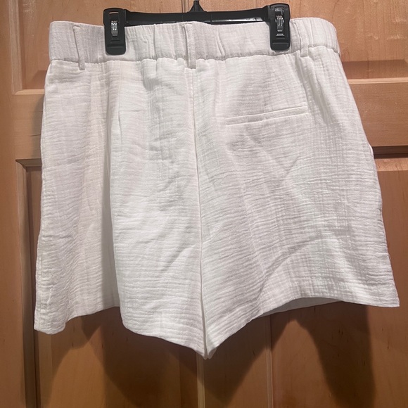Nine West Chic Women's White 100% Cotton Lined Shorts Beach Preppy Vacation Lg - Picture 3 of 14